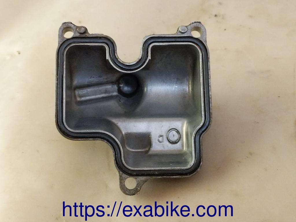 carburetor float chamber Honda CBR 1100 XX - photo 3