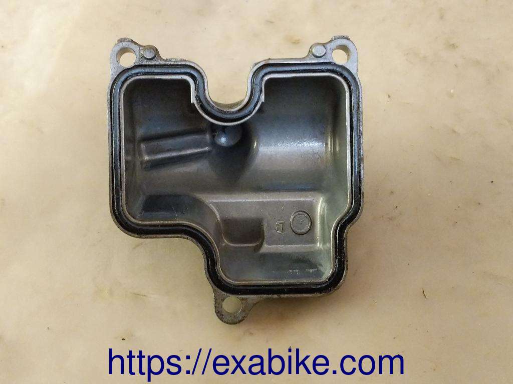 carburetor float chamber Honda CBR 1100 XX - photo 3