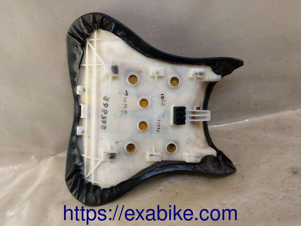 selle avant Kawasaki ZX9R - photo 4
