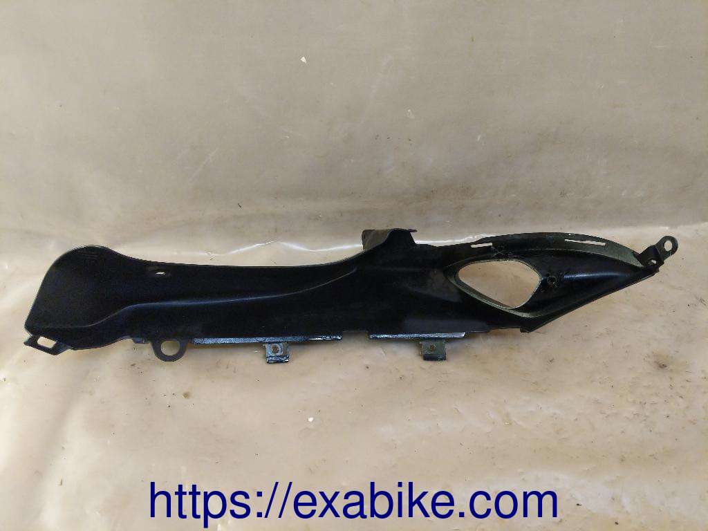 cowl, left Suzuki GSXR 1000 - photo 3