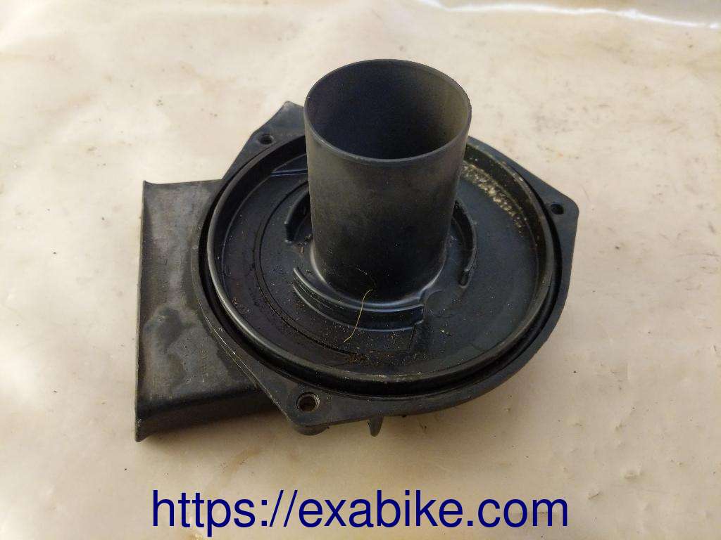 air cleaner box cover Honda CM400 T - photo 2