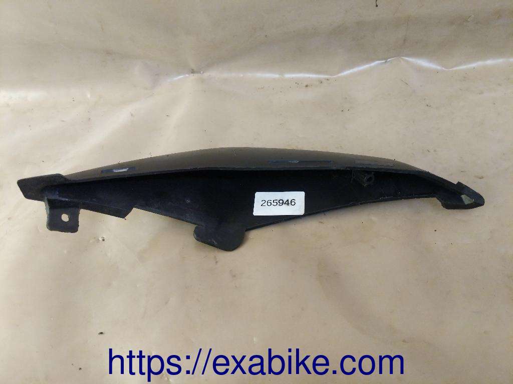 plastic élément, right Suzuki GSR 750 - photo 2