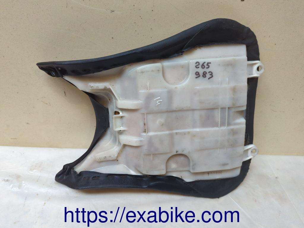 seat, front Yamaha R6 - photo 3