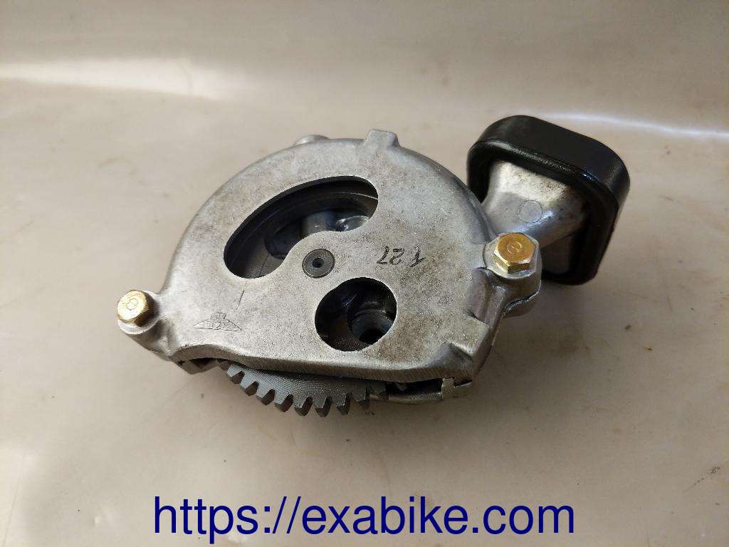 oil pump Honda Rebel 125 - photo 1