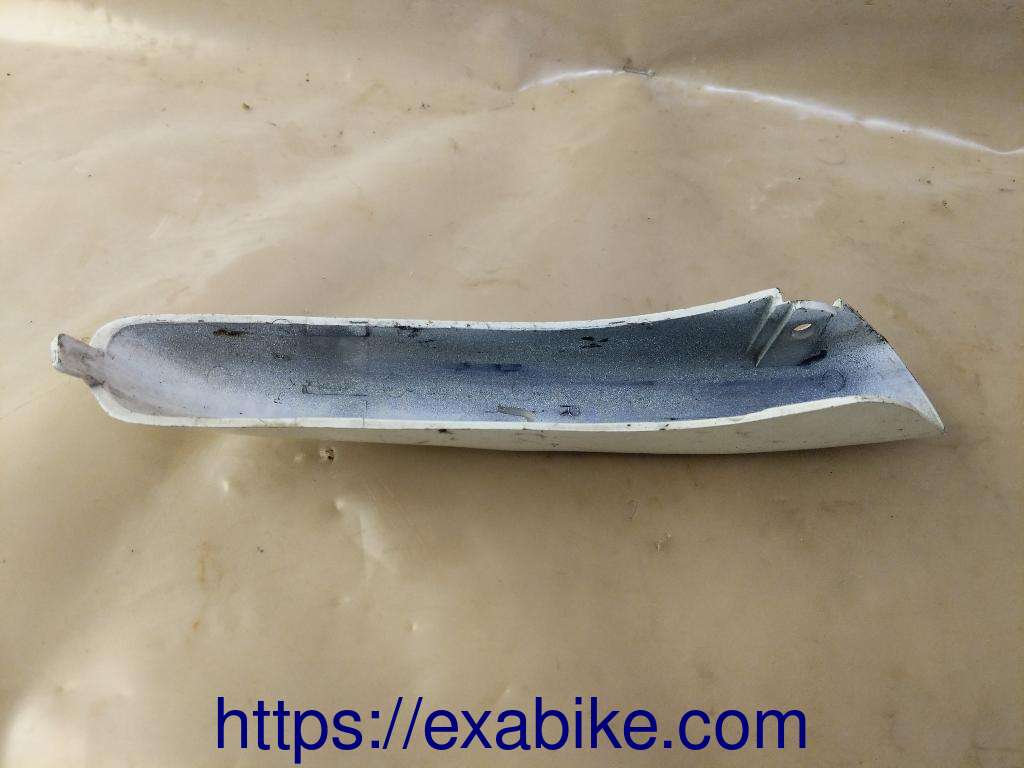 cowl, right Honda VFR 750 - photo 3