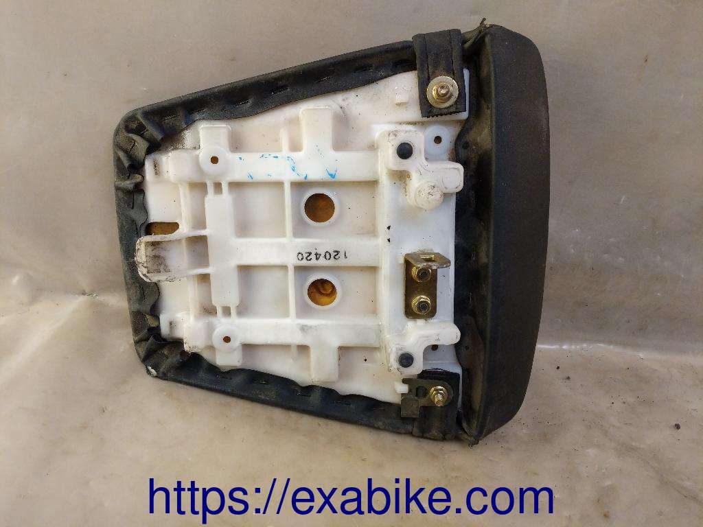seat, rear Yamaha R6 - photo 5
