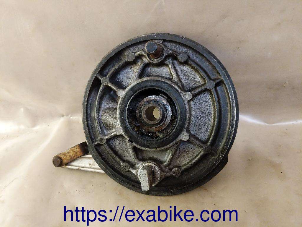 front brake panel Suzuki TS 125 - photo 2