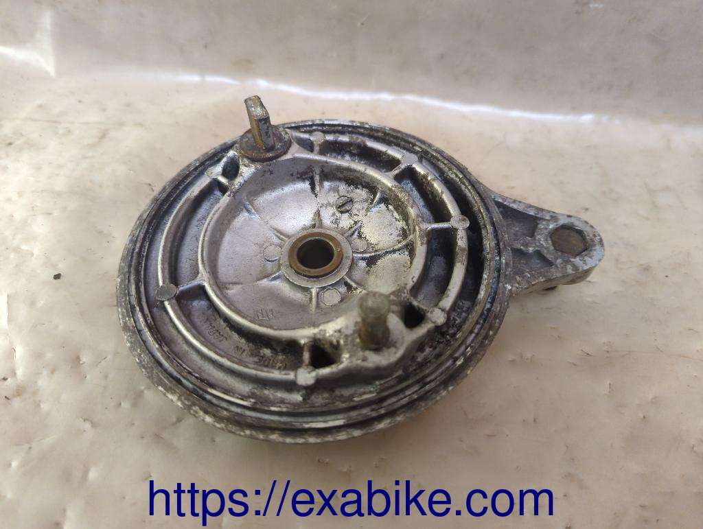 brake panel, rear Suzuki GN 125 - photo 2