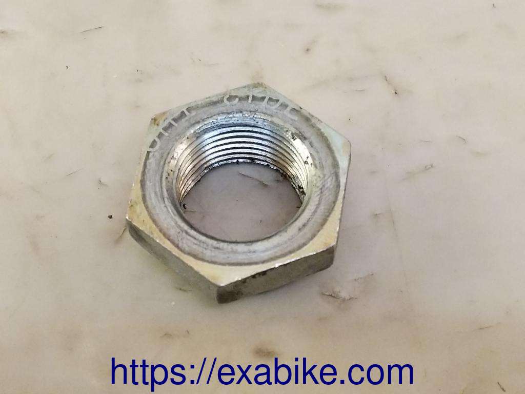 nut Kawasaki ER-6 - photo 2