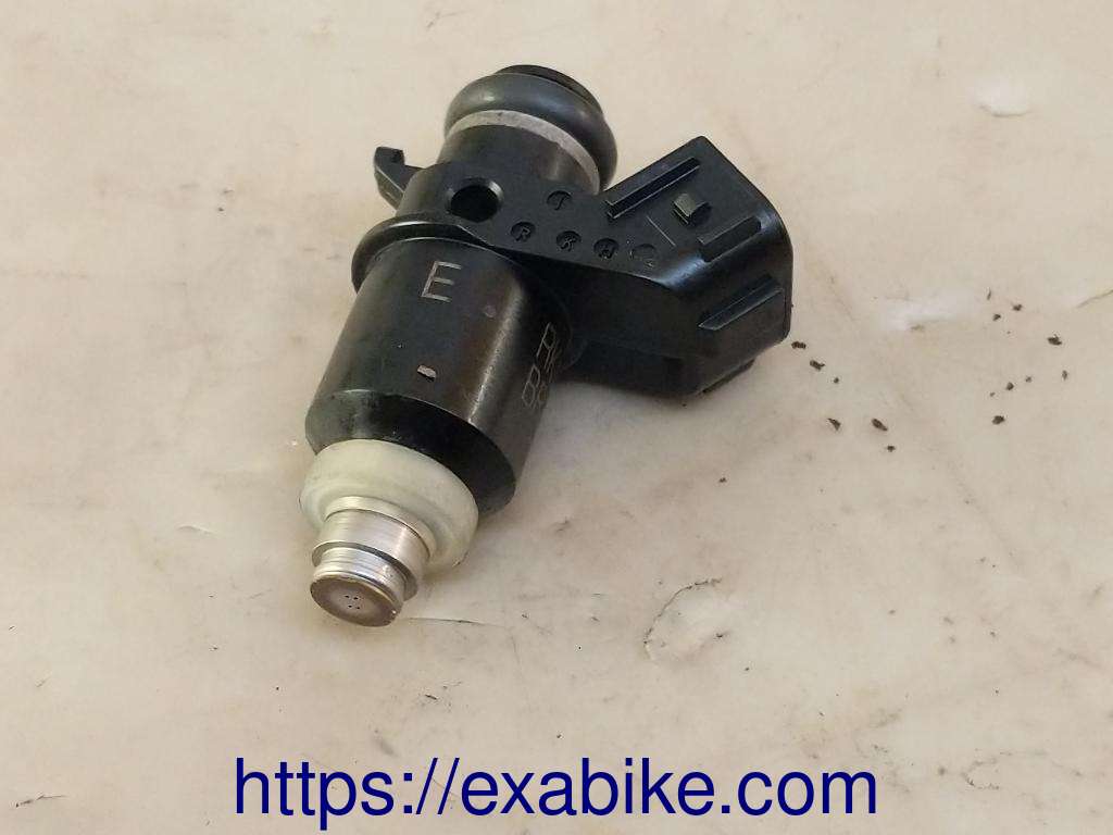 injecteur Suzuki 650 Burgman - photo 2