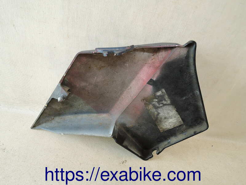cache latéral droit Yamaha XZ 550 - photo 2