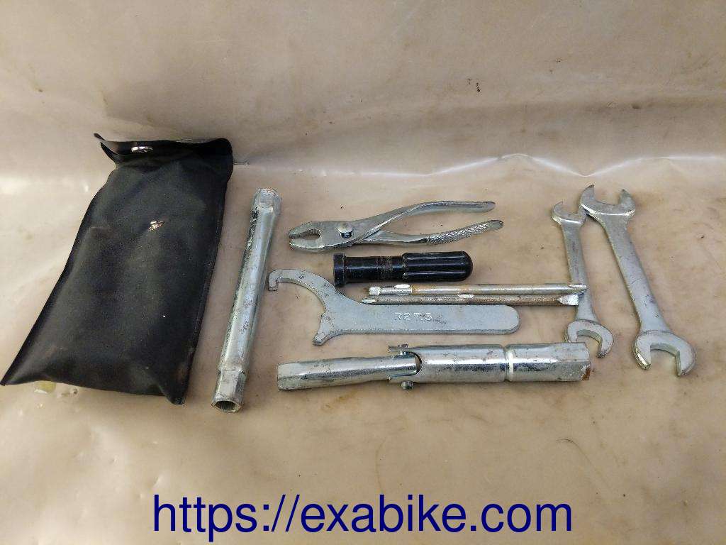 tools Suzuki 650 Burgman - photo 1