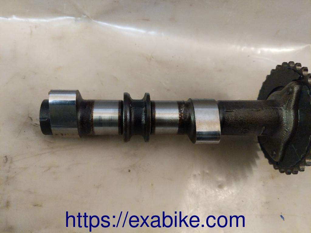 intake camshaft Kawasaki Z1000ST - photo 2