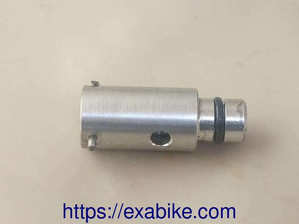 oil pressure valve Yamaha XJR 1300 - photo 1
