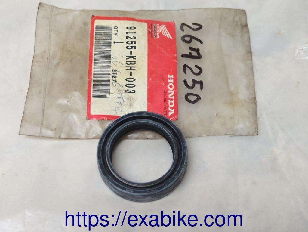 joint spy Honda CB 500 Four - photo 1