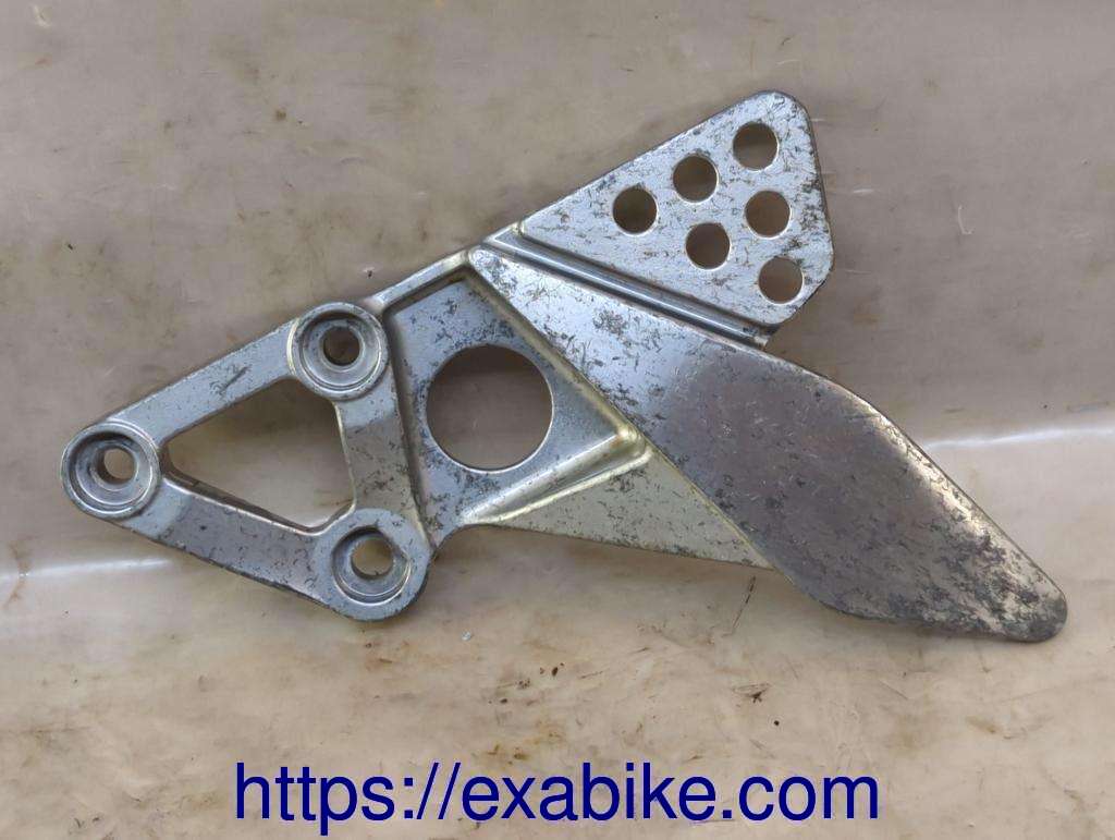 footrest plate, front left Yamaha FZR 1000 - photo 1