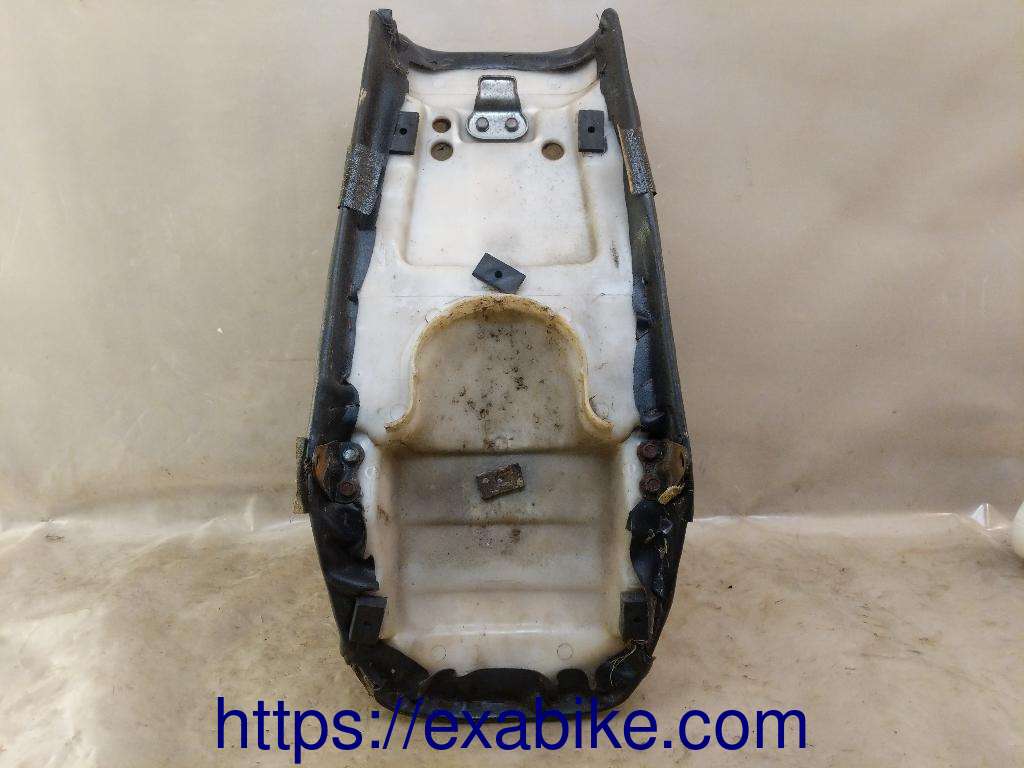 seat Yamaha DTMX 125 - photo 4