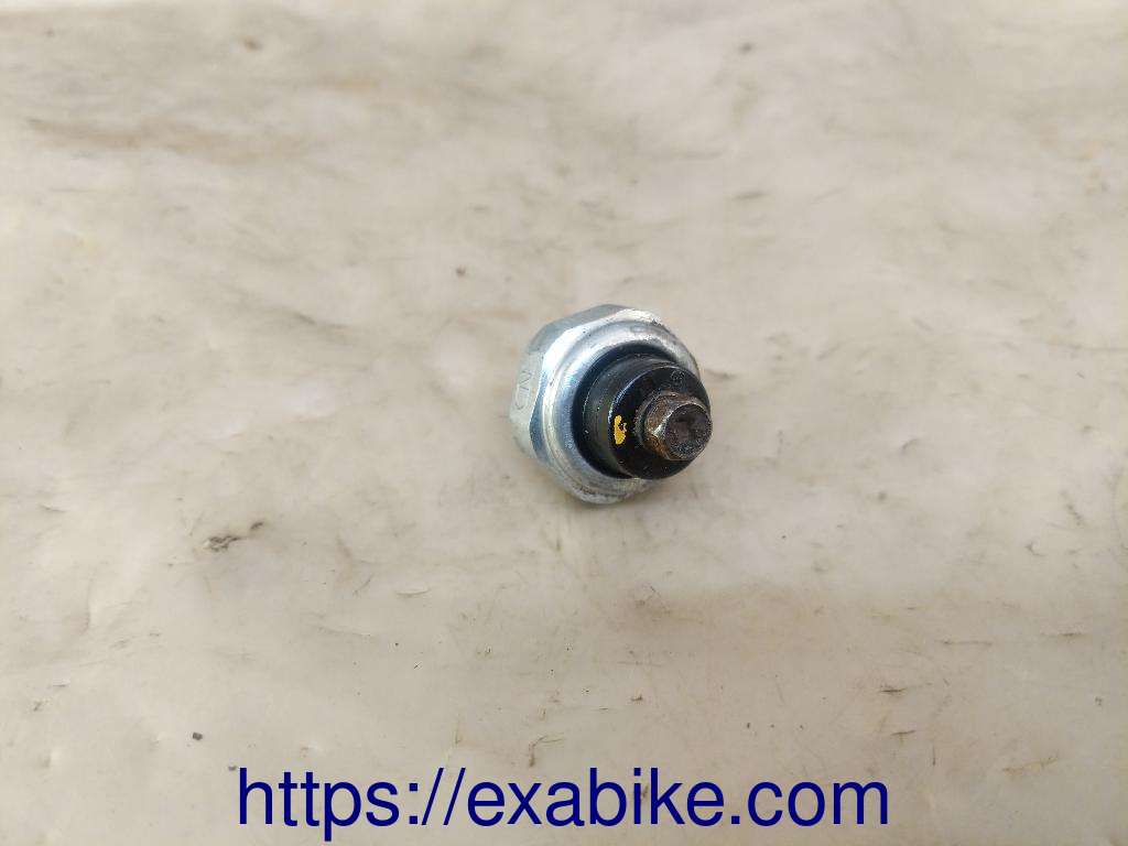 oil pressure switch Honda Transalp 600 - photo 2
