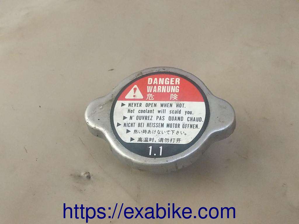 radiator cap Honda CB 900 F Hornet - photo 1