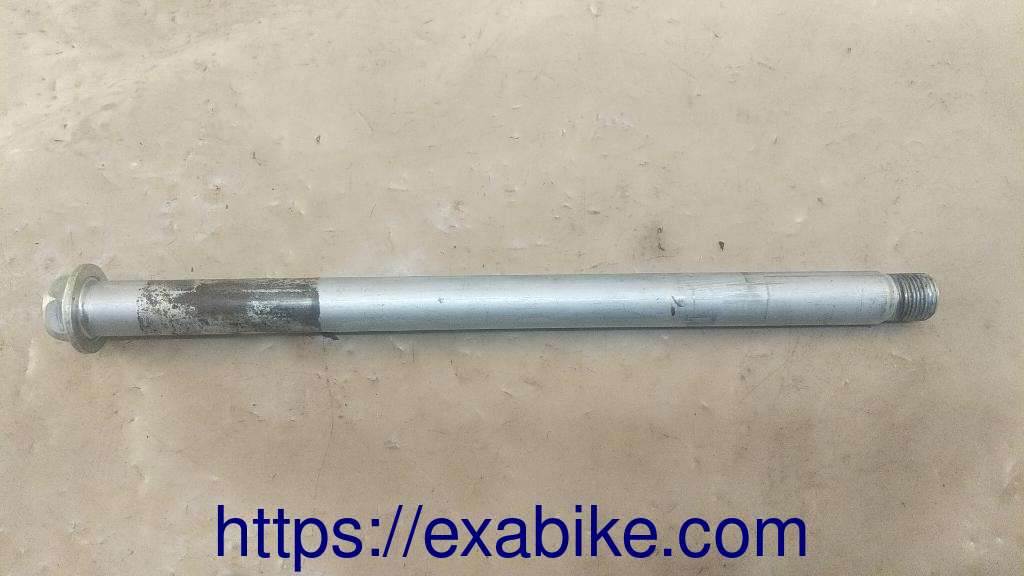 swingarm axle Honda CB 900 F Hornet - photo 1