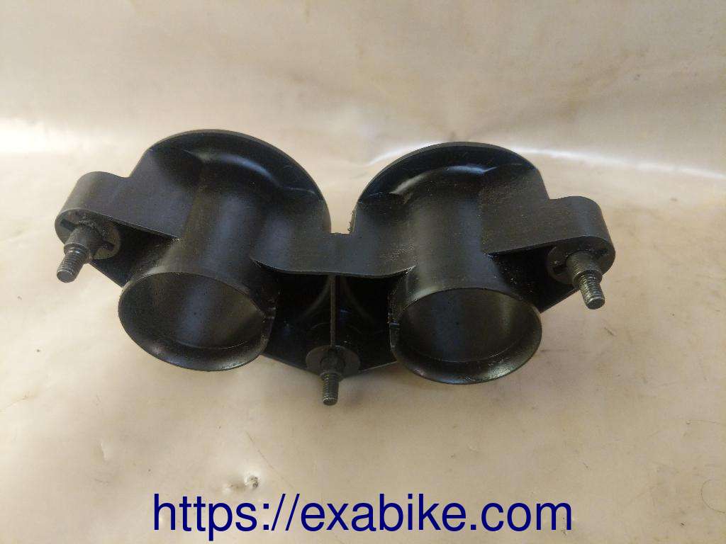 carburetor air funnels Honda CB 900 F Hornet - photo 2