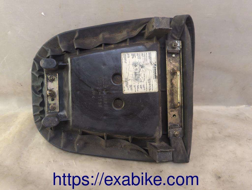 seat, rear Kawasaki ZX9R - photo 3