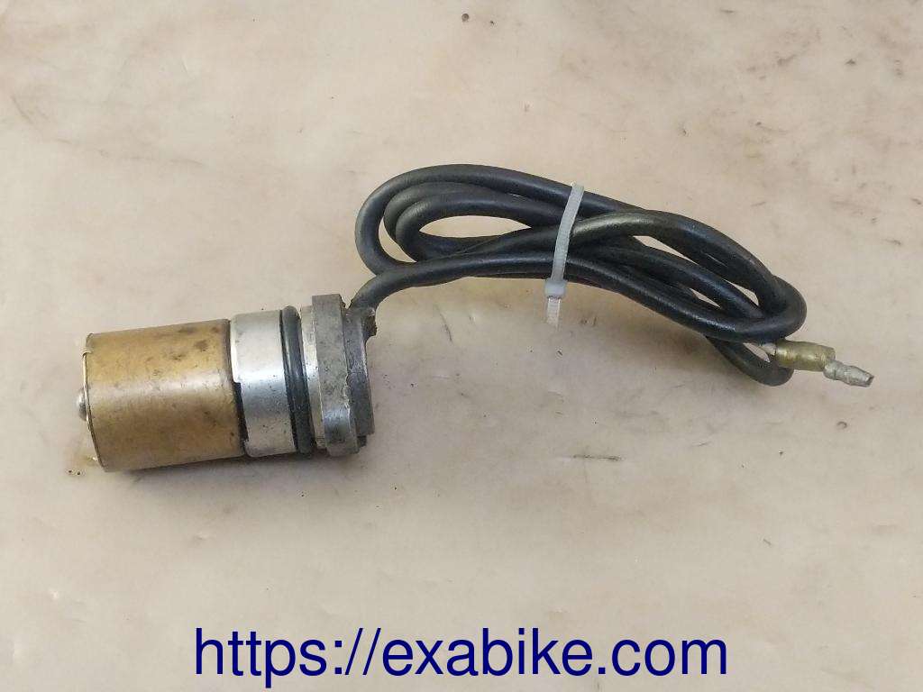 oil pressure switch Yamaha 1200 VMAX - photo 1