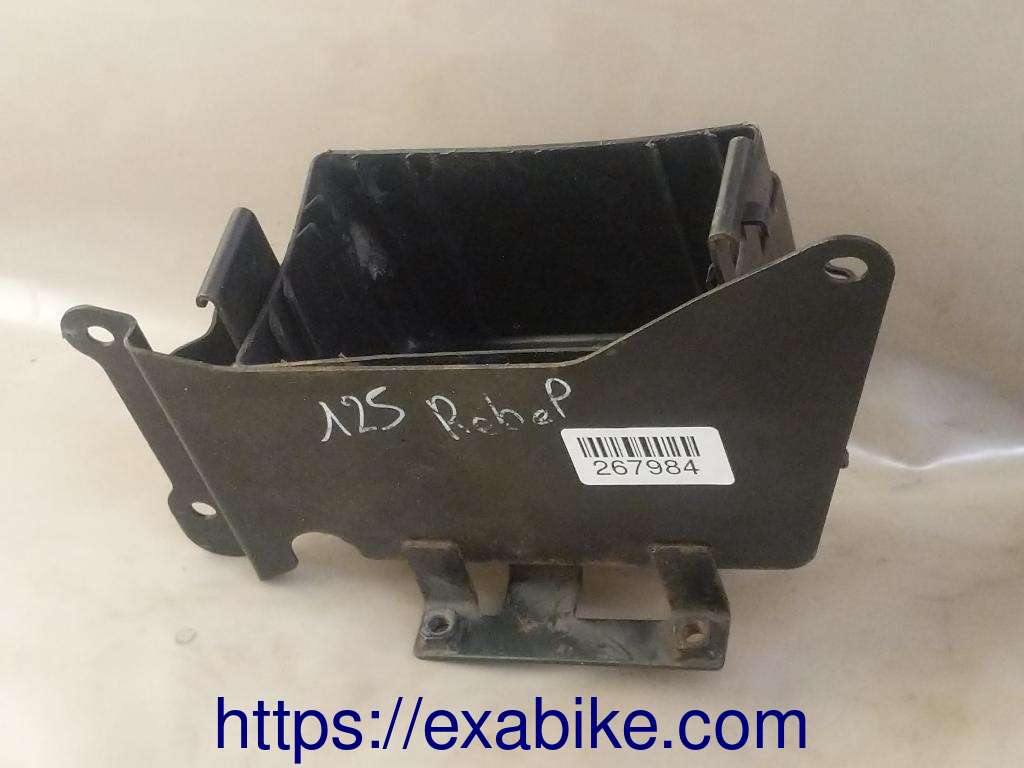 battery box Honda Rebel 125 - photo 1