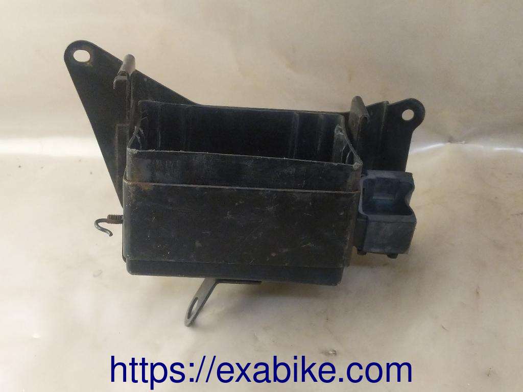 battery box Honda Rebel 125 - photo 2