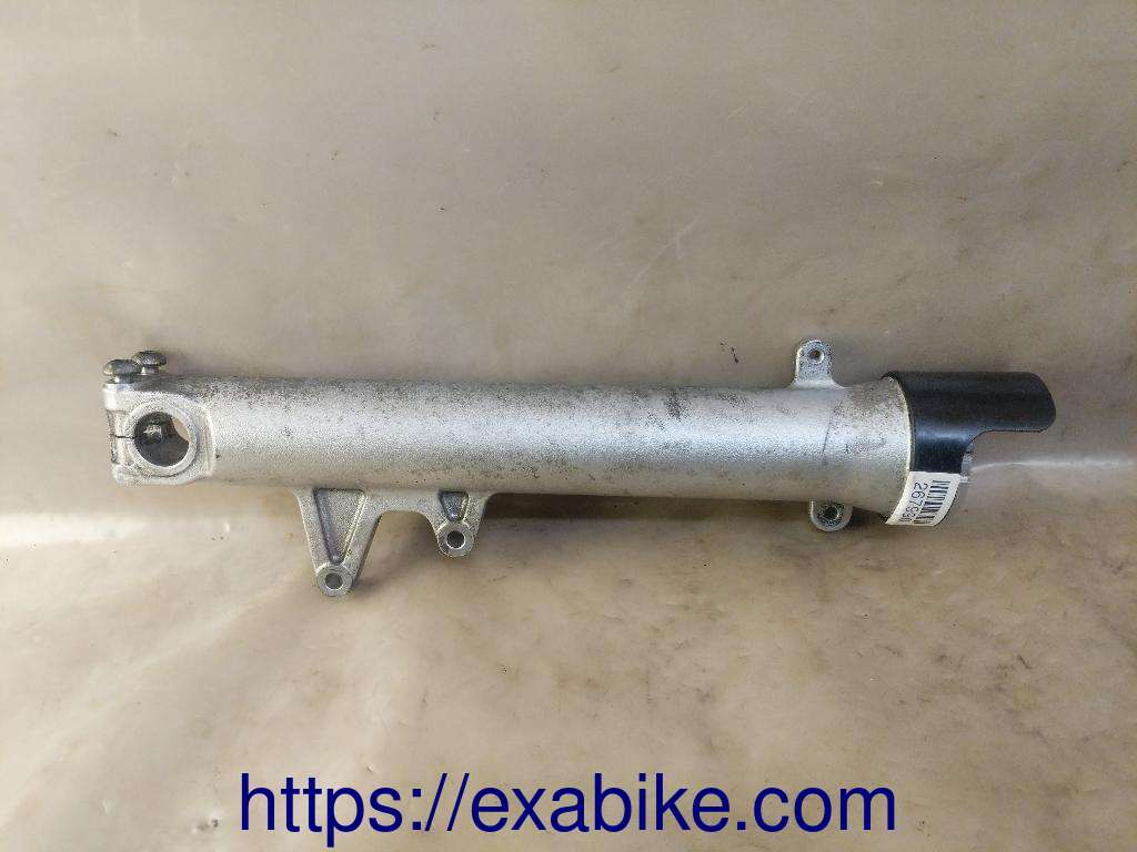 fourreau de fourche gauche Honda CB 900 F Hornet - photo 1
