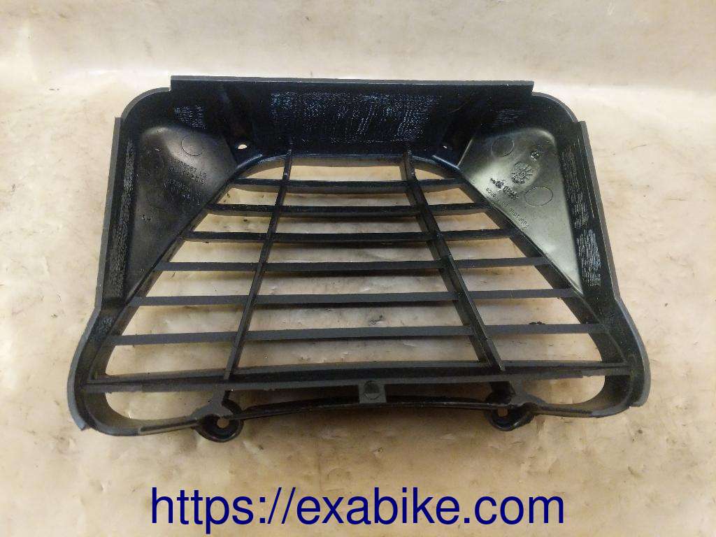 plastic élément Peugeot 125 Elyseo - photo 1