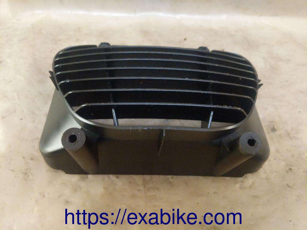 plastic élément Peugeot 125 Elyseo - photo 2