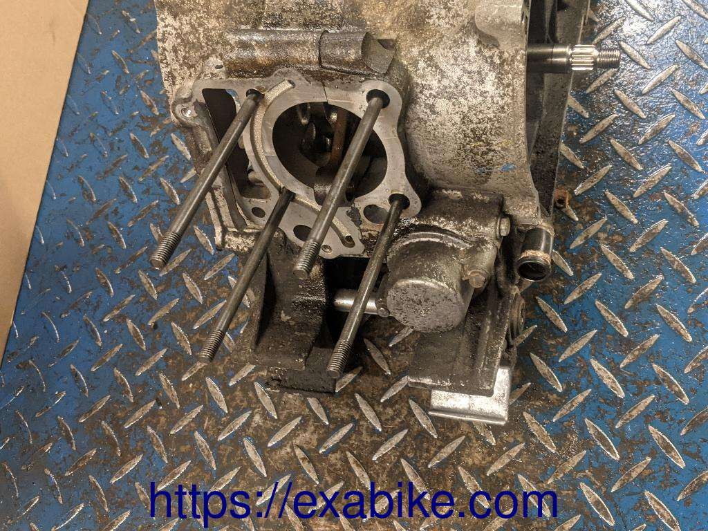engine block Peugeot 125 Elyseo - photo 2