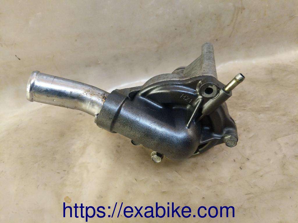 water pump Honda CB 1000 Big One - photo 1