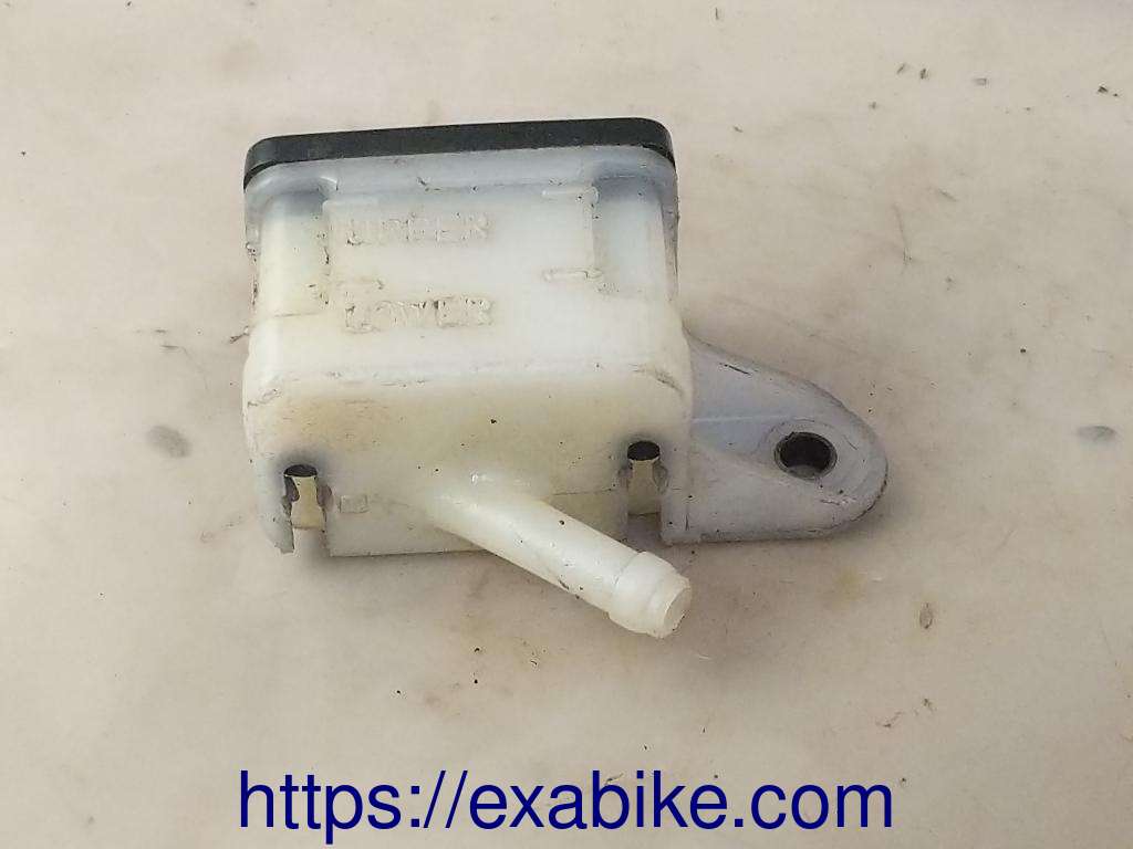 brake fluid reserve Honda CB 1000 Big One - photo 2