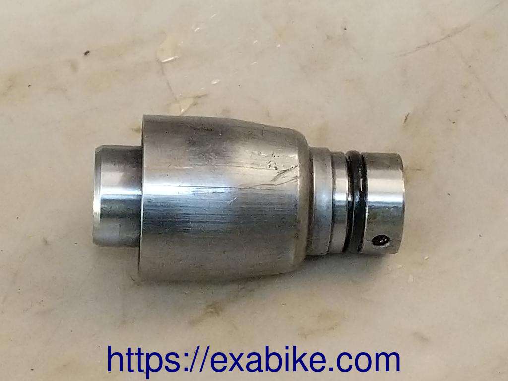 oil pressure valve Honda CBR1000F - photo 1