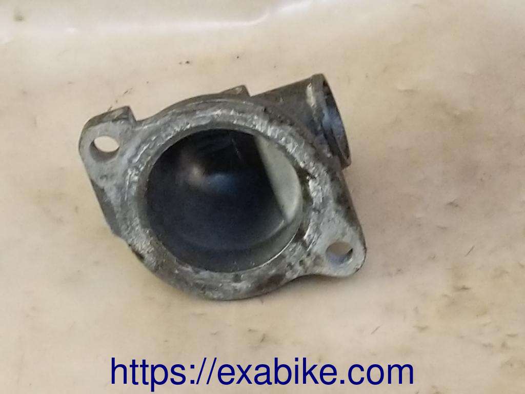 thermostat cover Suzuki TL 1000 S - photo 2
