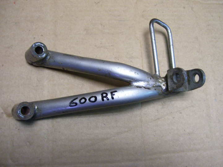 rear left older step Suzuki RF 600 - photo 1