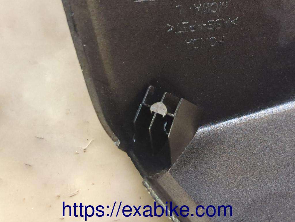 élément d'habillage Honda VFR 800 - photo 3