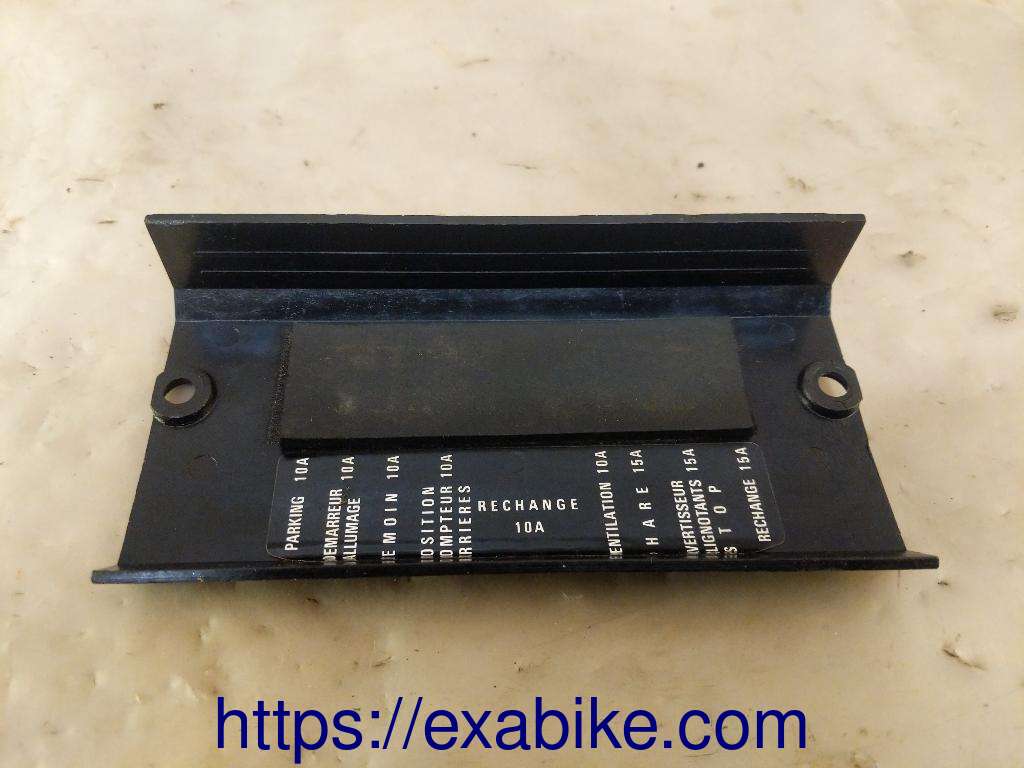 fuses cover Honda VF1000F - photo 2