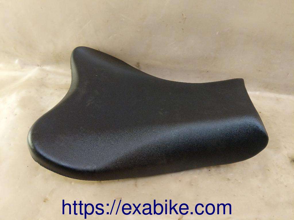 seat, front Suzuki GSXR 1000 - photo 2