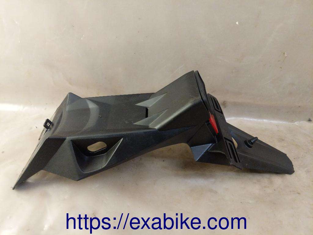 lower fender, rear Suzuki GSR 750 - photo 1