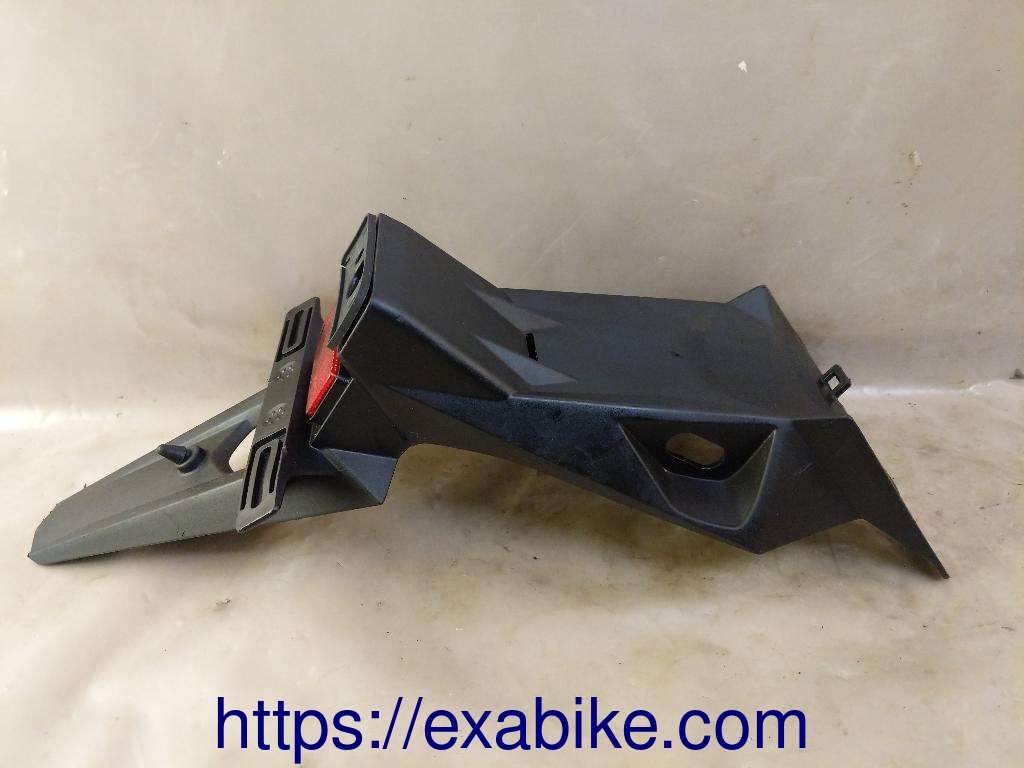 lower fender, rear Suzuki GSR 750 - photo 2
