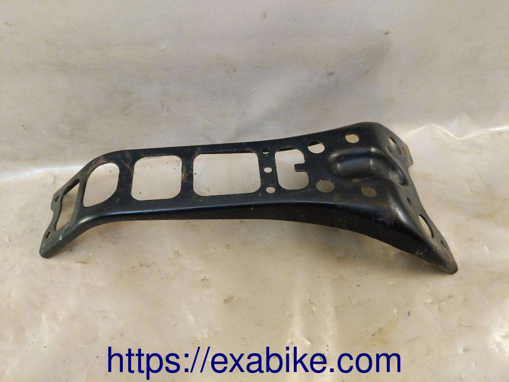 rera fender holder Suzuki GSR 750 - photo 1