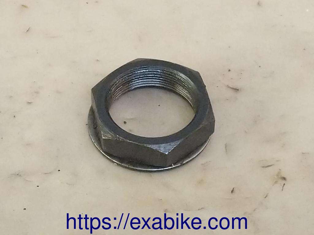 ecrou Yamaha XS 750 - photo 1