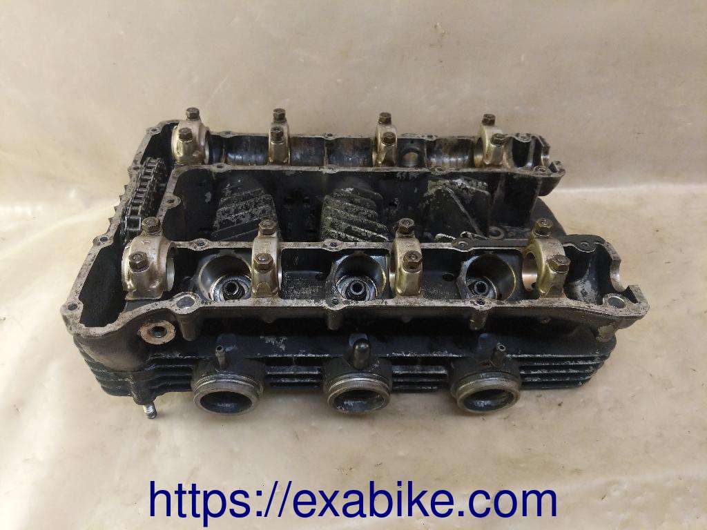 culasse Yamaha XS 750 - photo 1