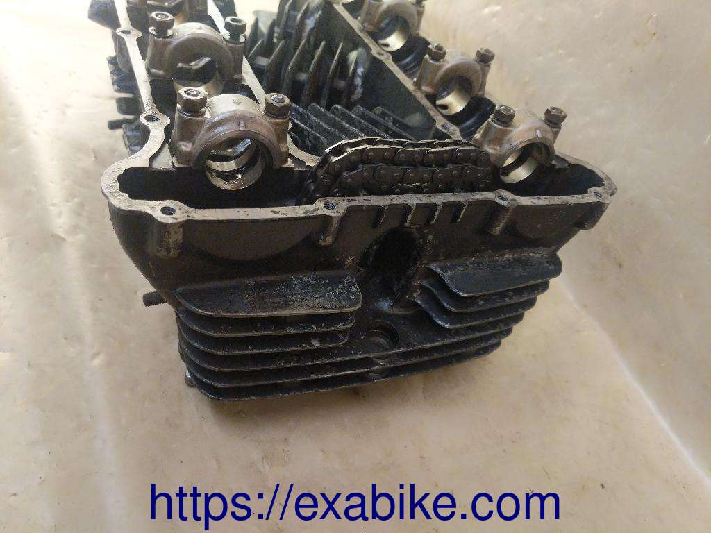 culasse Yamaha XS 750 - photo 3