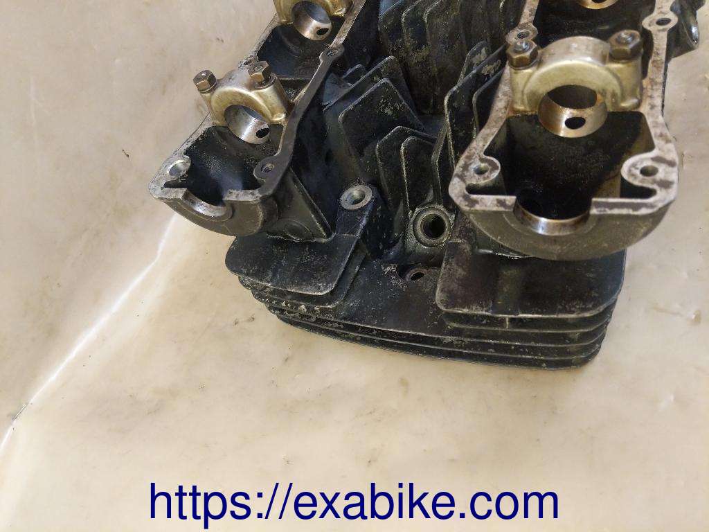 culasse Yamaha XS 750 - photo 4