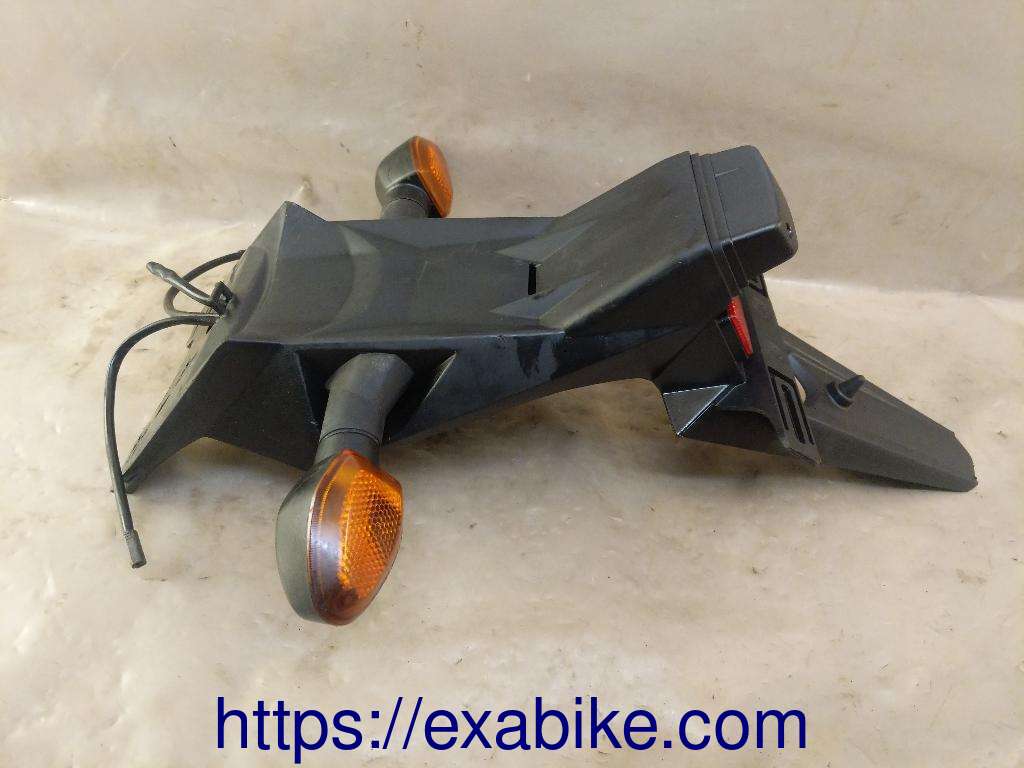 lower fender, rear Suzuki GSR 750 - photo 1