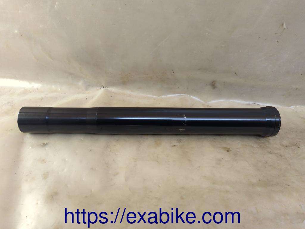 lower fork case Kawasaki Z 800 - photo 1